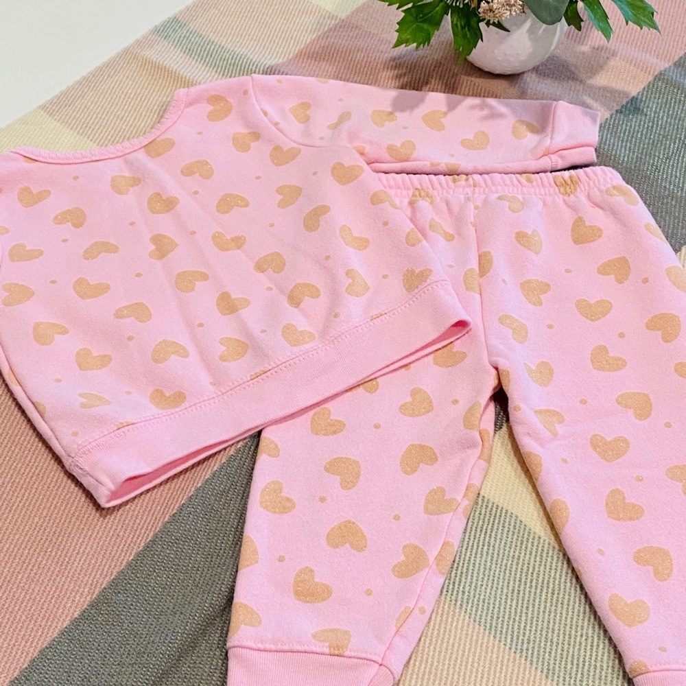 🎉HP🎉 💗Pink & Gold Hearts Matching Shirt & Pants - Picture 3 of 5
